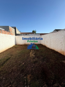 CASA À VENDA NA PARTE ALTA DO CONDOMÍNIO...