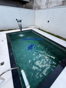 CASA REGIÃO CENTRAL, EM CONDOMÍNIO...